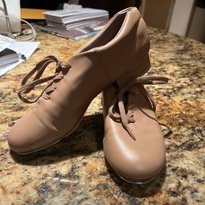 Women Tan Tap Shoes size 7